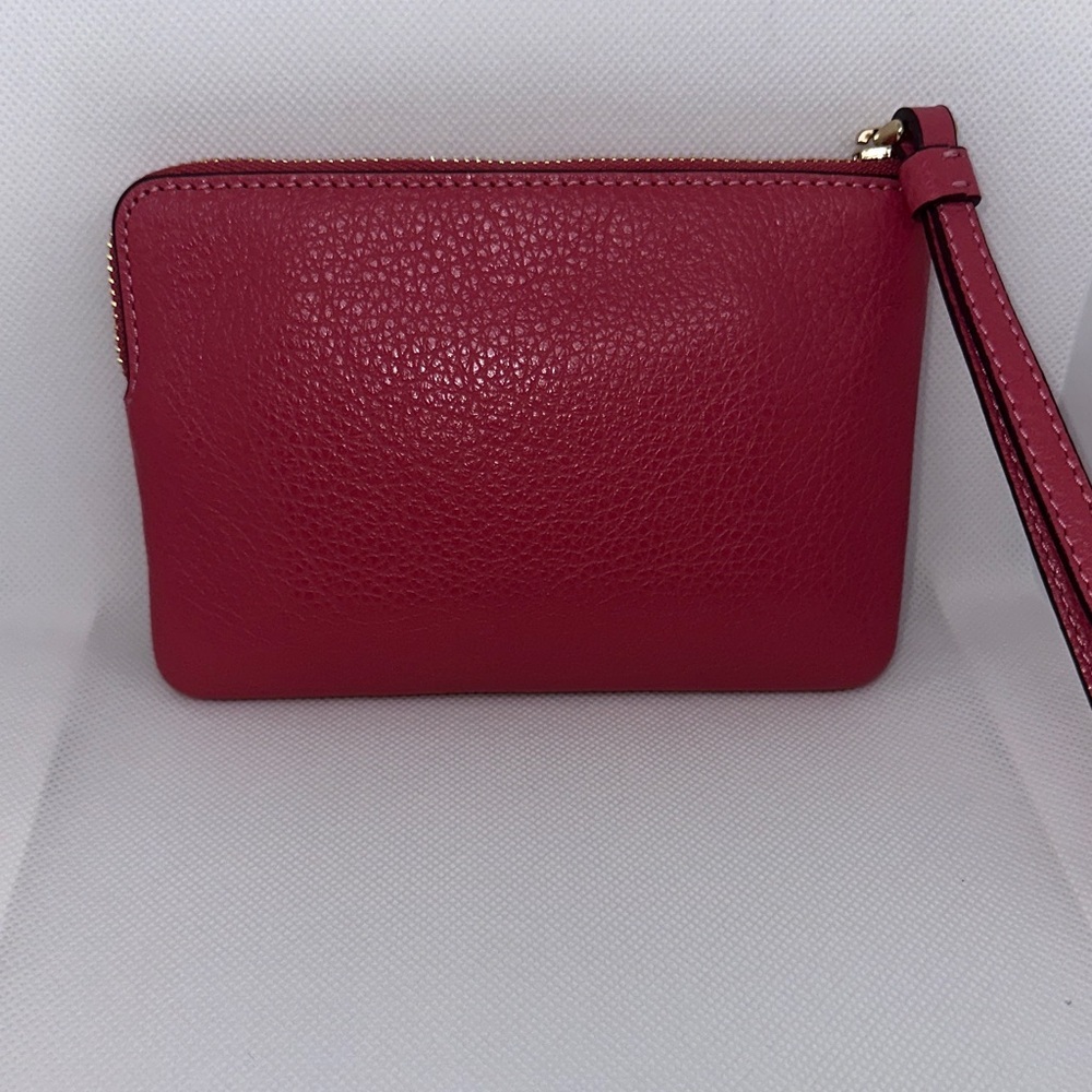 COACH PEBBLE-LEATHER SIGNATURE HORSE
& CARRIAGE EMBOSSED WRISTLET BELLA~ROSAE - Picture 3 of 5